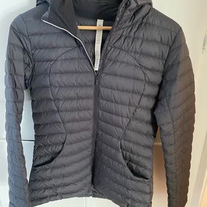 Lululemon Pack It Down Jacket size 6, Black